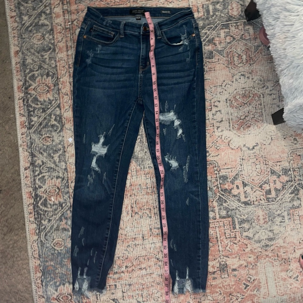 Judy Blue size 9 “shark bite” distressed jeans. Excellent condition. Skinny fit